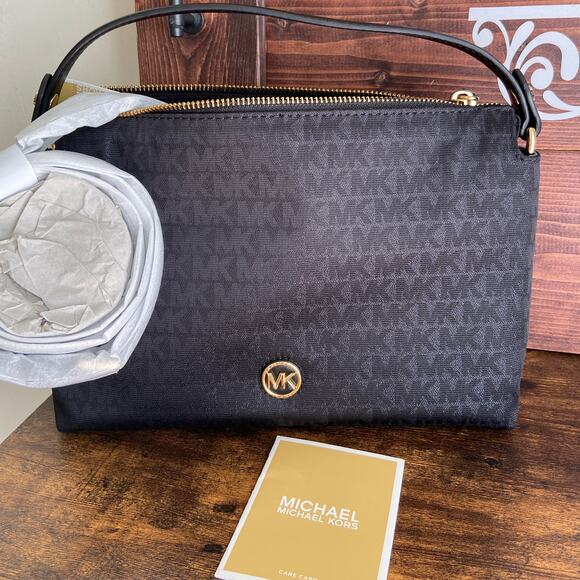 NWT MSRP$ 328 Michael Kors Shailene Black Small Messenger Bag Crossbody Handbag